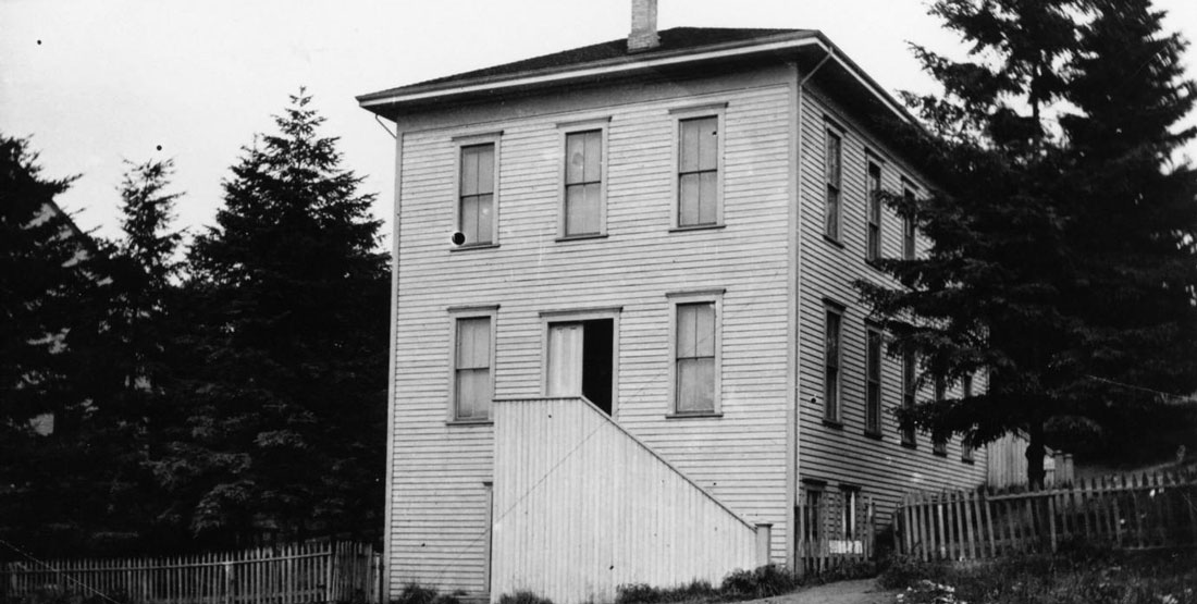 black and white photograph of Hall of the Young Naturalists 1885