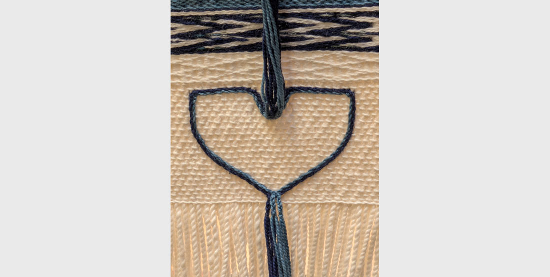 whale tail weaving