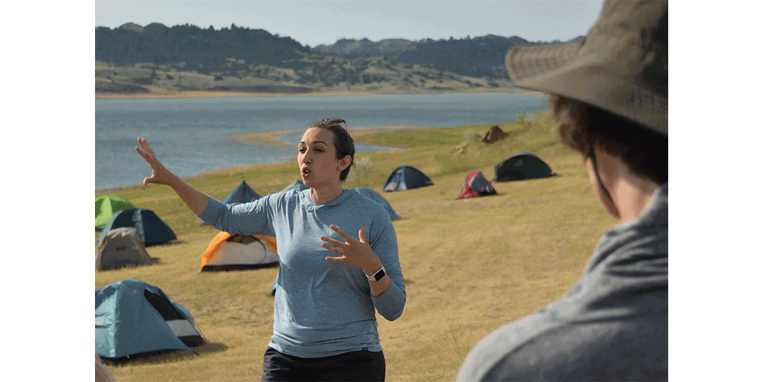 dig instructor teaching