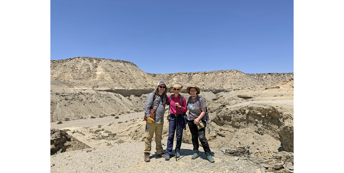 Study co-authors Mark Clementz (left), Barbara Carrapa (center) and Carolina Gutstein during fieldwork near Caldera, Chile, a small town near the excavation site where the fossils were found. Credit: Priscilla Martinez