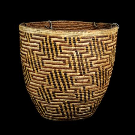 close up of a cowlitz basket